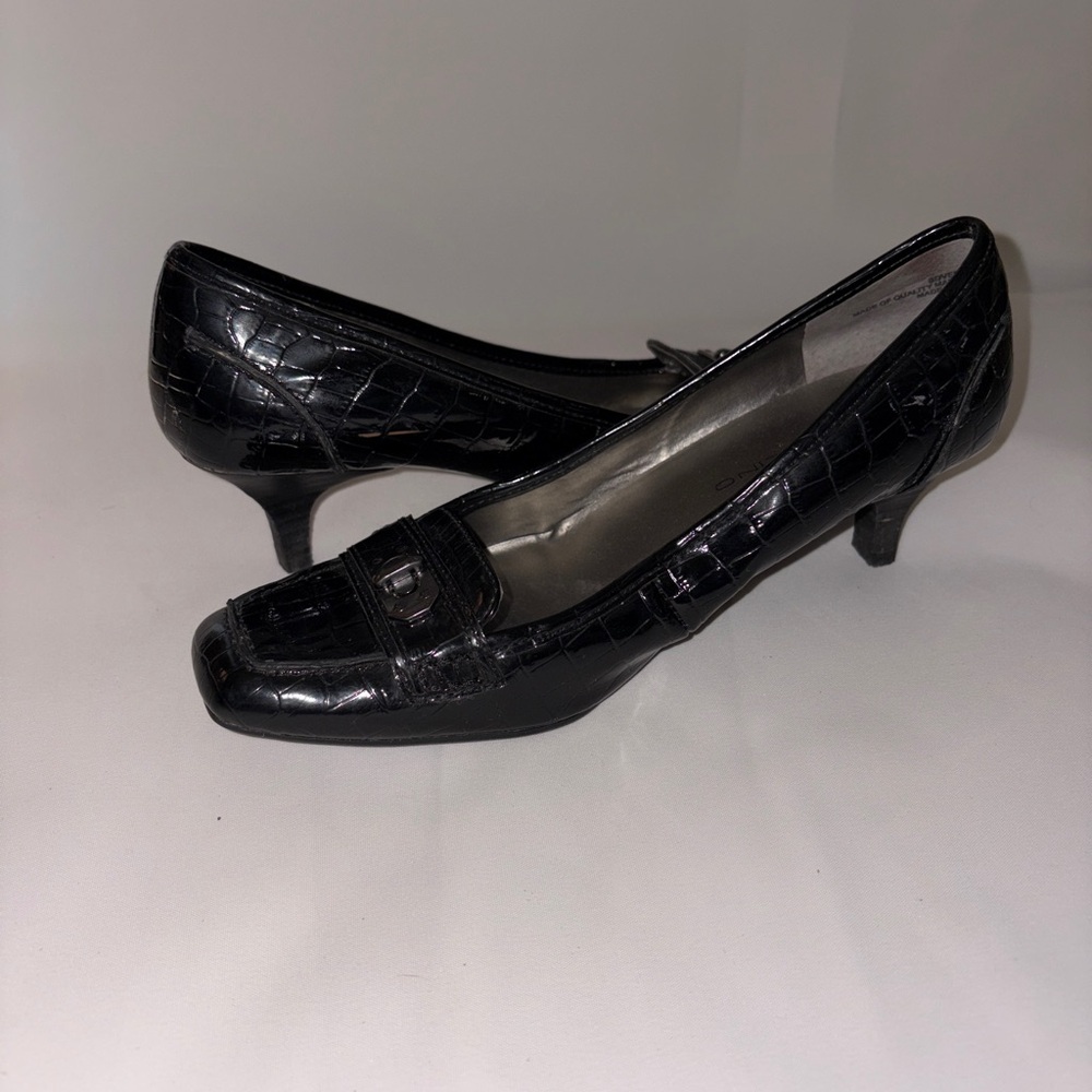 Bandolino Block Heel Loafers Womens ‎ Synthetic Black Croc Style Size 6.5